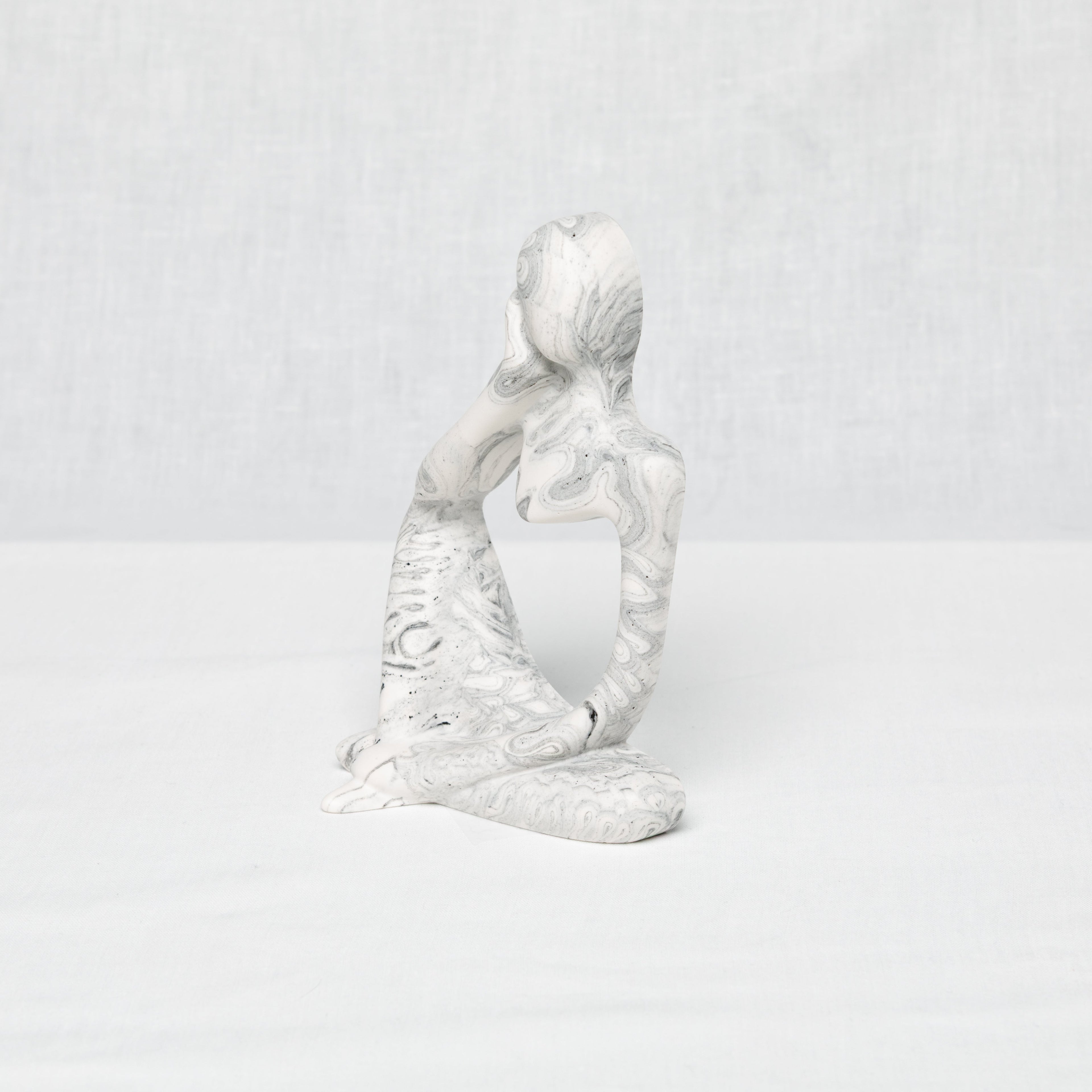 Intégrer la Jesmonite dans un intérieur minimaliste : Le guide ultime